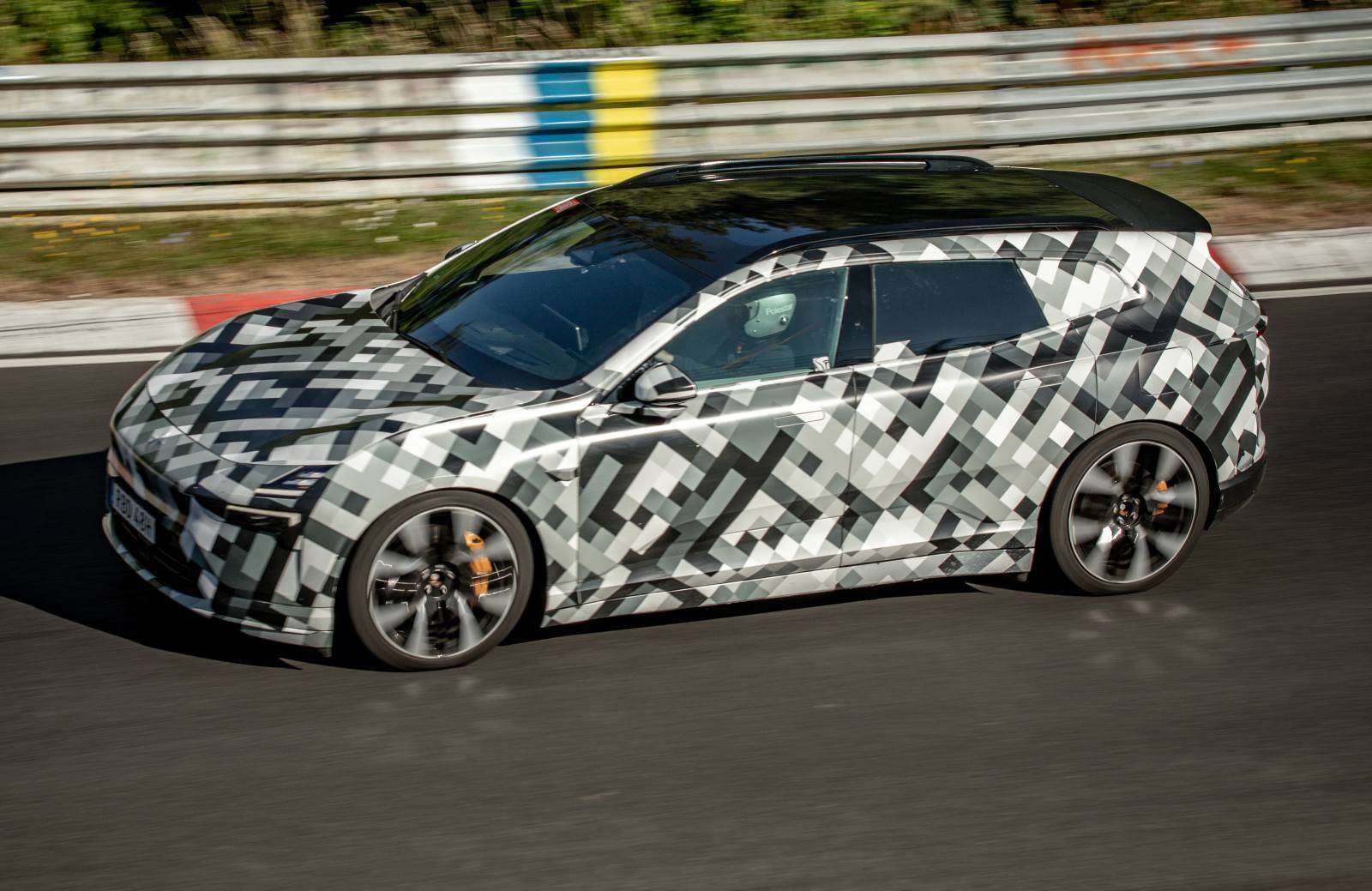Polestar 4 SUV spyshot